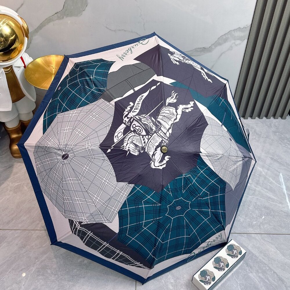 Burberry Knight Print Patchwork Compact Umbrella - image 1